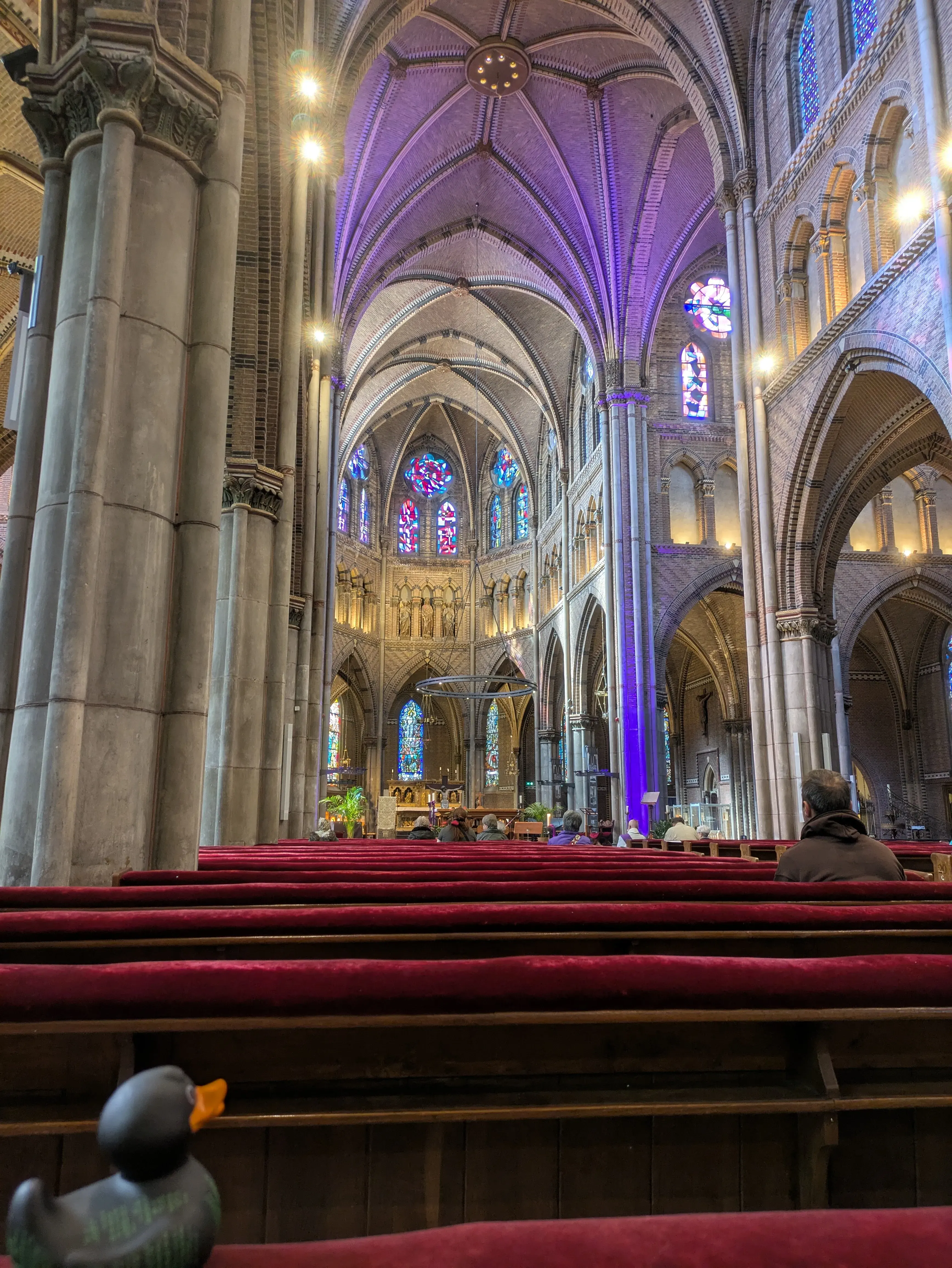 Ammirando l'architettura della chiesa di Santa Caterina